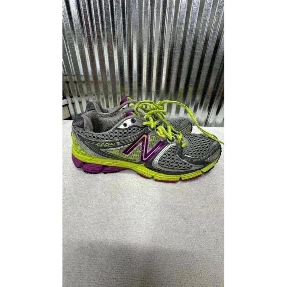 New Balance 860v3 Women’s Running Shoes Size 8.5